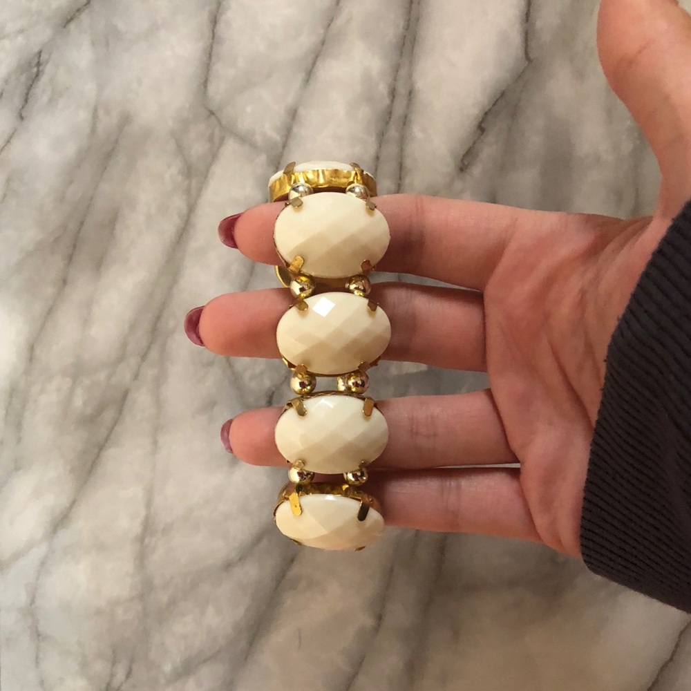 Almond and gold bracelet